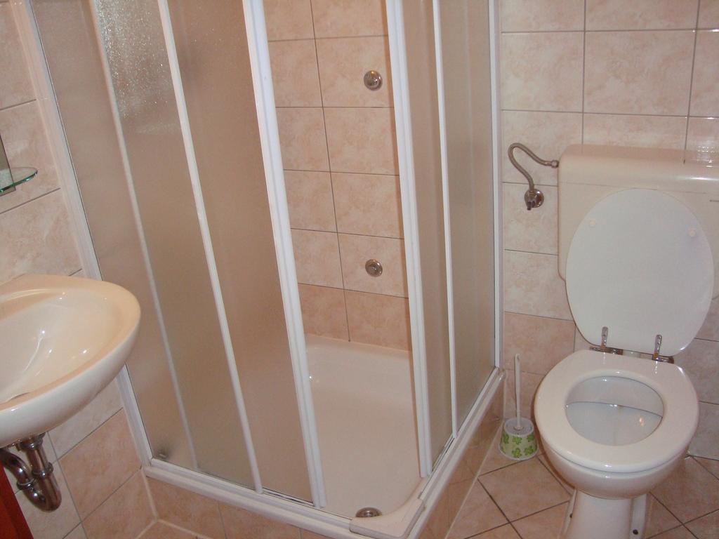 Gostinjska kuća Koprivec 2*